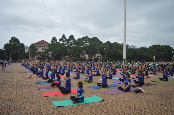 Đắk Lắk tổ chức Hưởng ứng Ngày Quốc tế Yoga lần thứ 8
